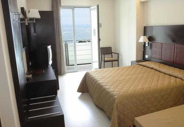 Hotel Capitol San Mauro Mare الغرفة الصورة