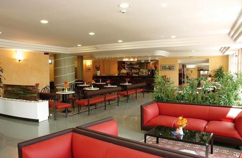Hotel Capitol San Mauro Mare المظهر الخارجي الصورة