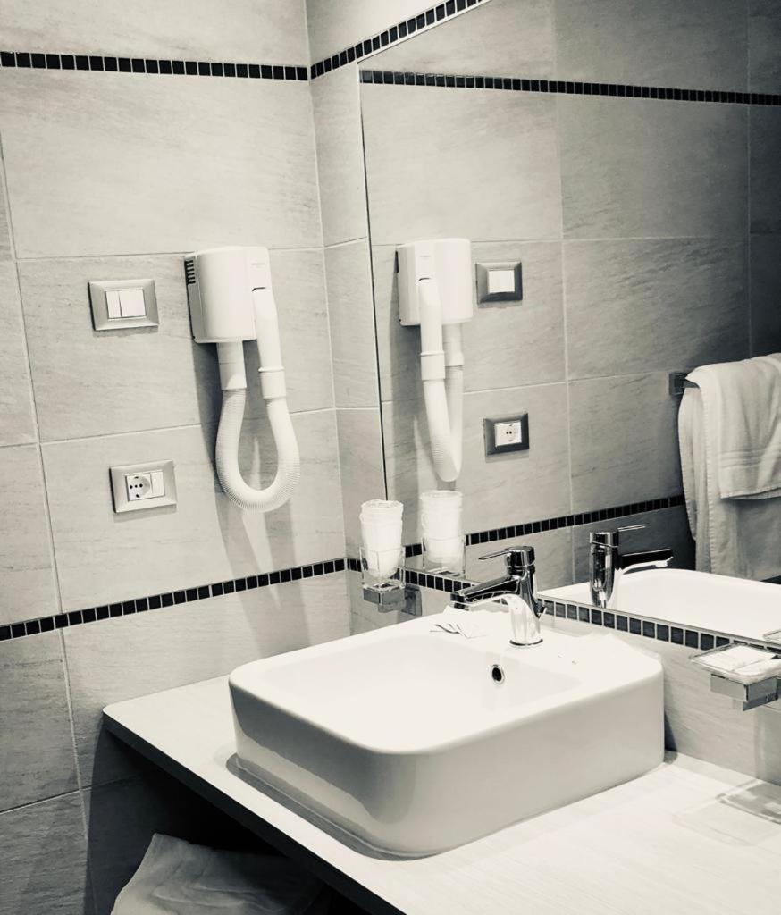 Hotel Capitol San Mauro Mare المظهر الخارجي الصورة