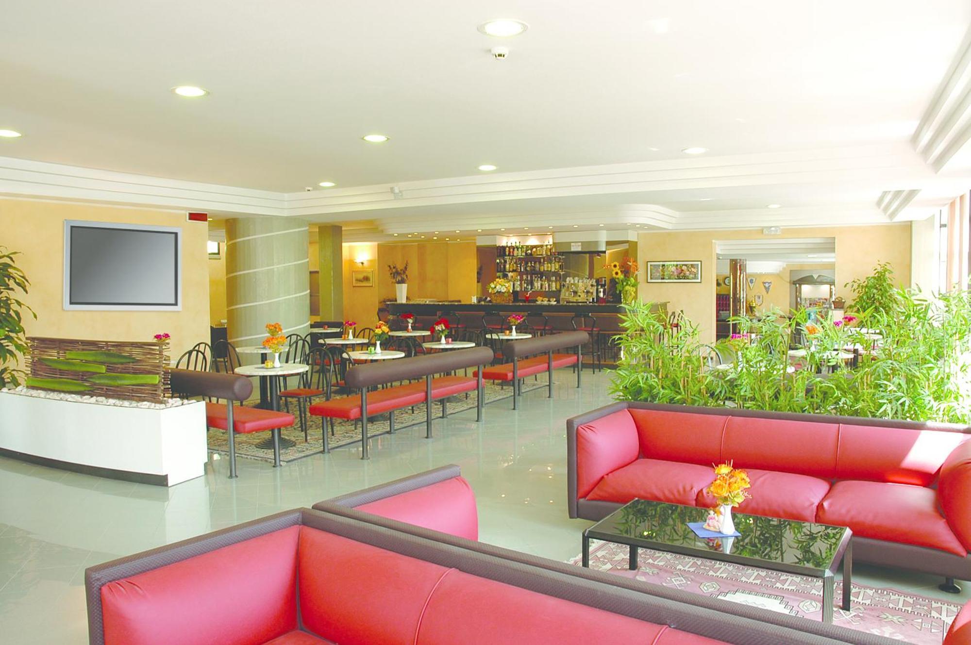 Hotel Capitol San Mauro Mare المظهر الخارجي الصورة