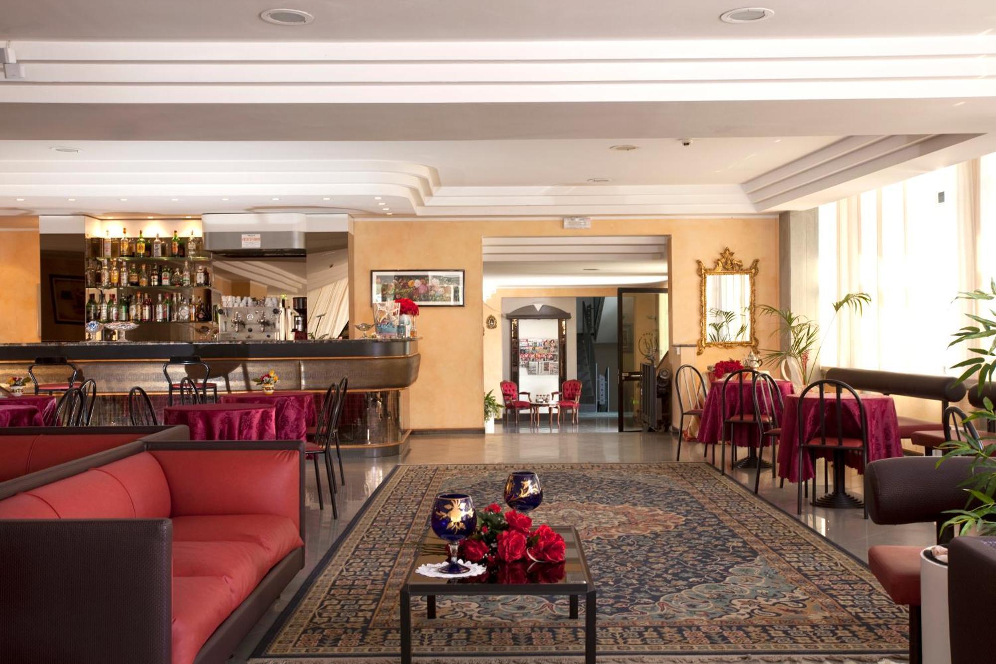 Hotel Capitol San Mauro Mare المظهر الخارجي الصورة